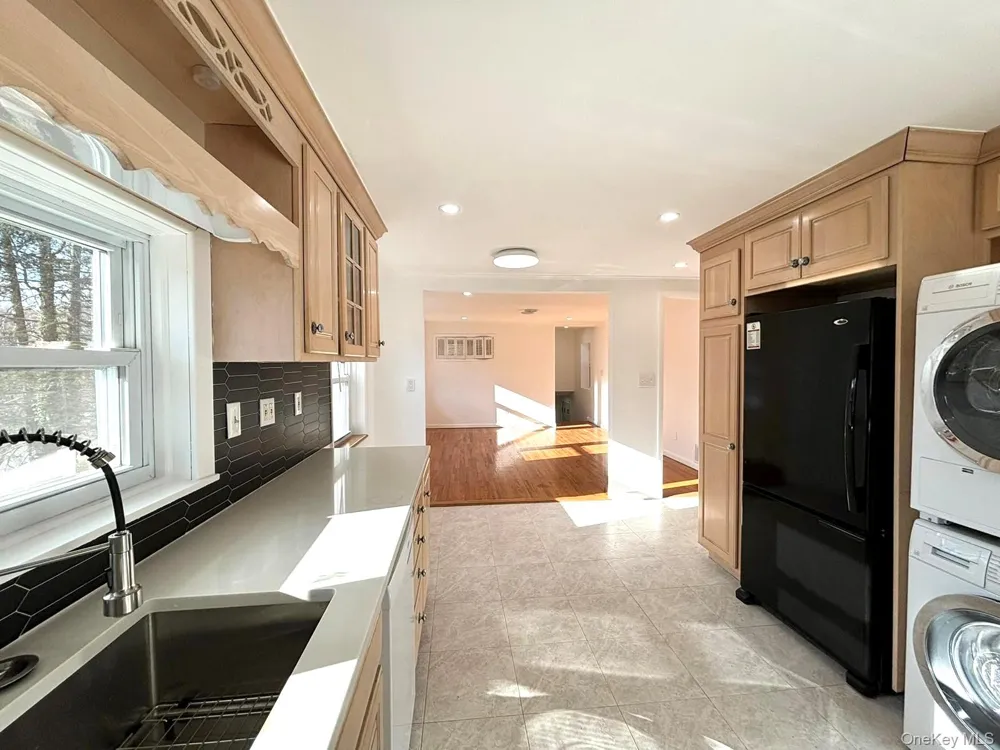 25 W Lakeshore Drive #Upper unit Carmel, NY 10512