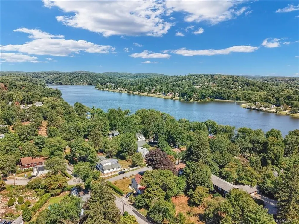 25 W Lakeshore Drive #Upper unit Carmel, NY 10512
