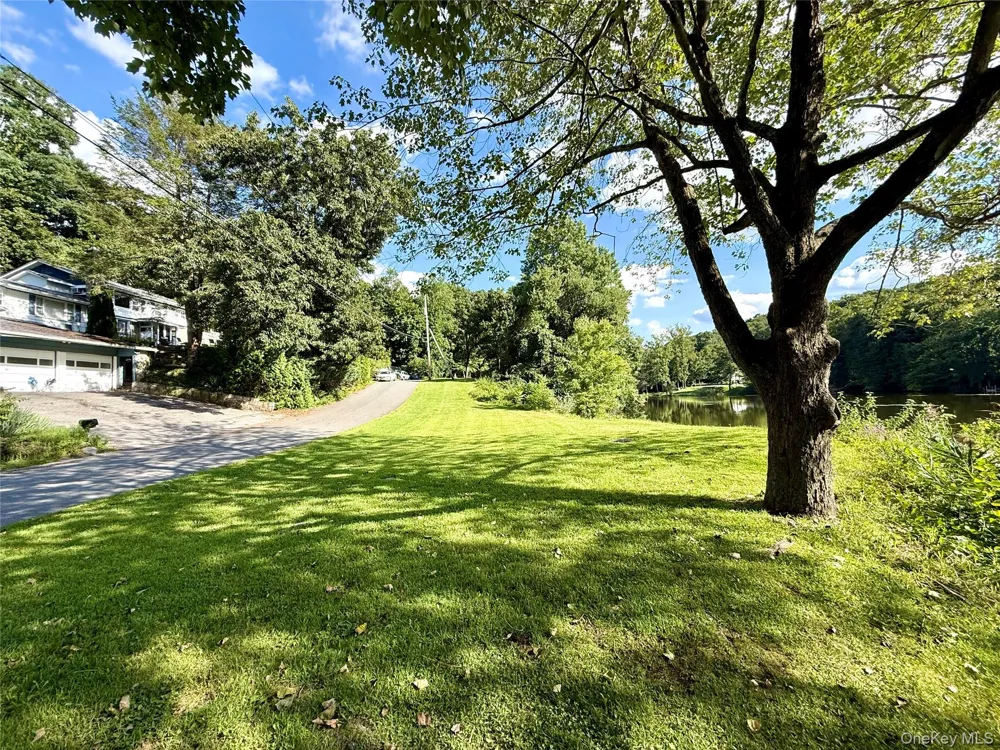 25 W Lakeshore Drive #Upper unit Carmel, NY 10512