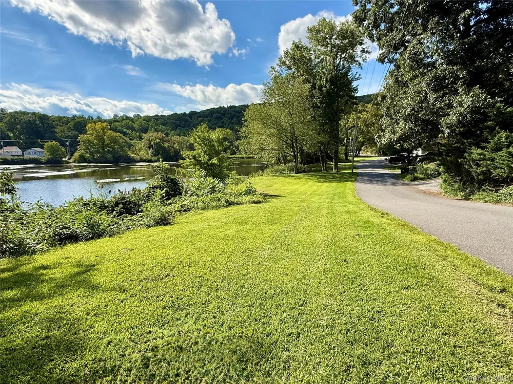 25 W Lakeshore Drive #Upper unit Carmel, NY 10512