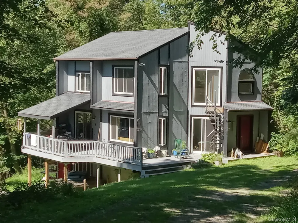 46 Patricia Lane Clinton Corners, NY 12514