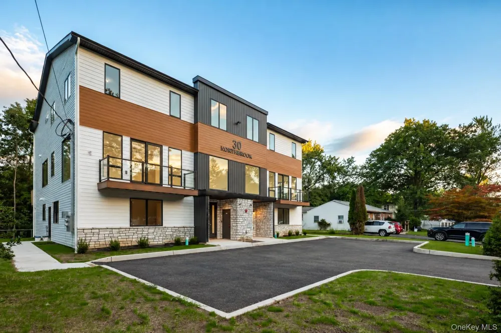 30 Northbrook Road #201 Spring Valley, NY 10977