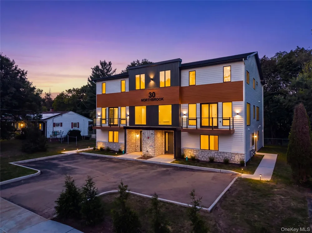 30 Northbrook Road #201 Spring Valley, NY 10977