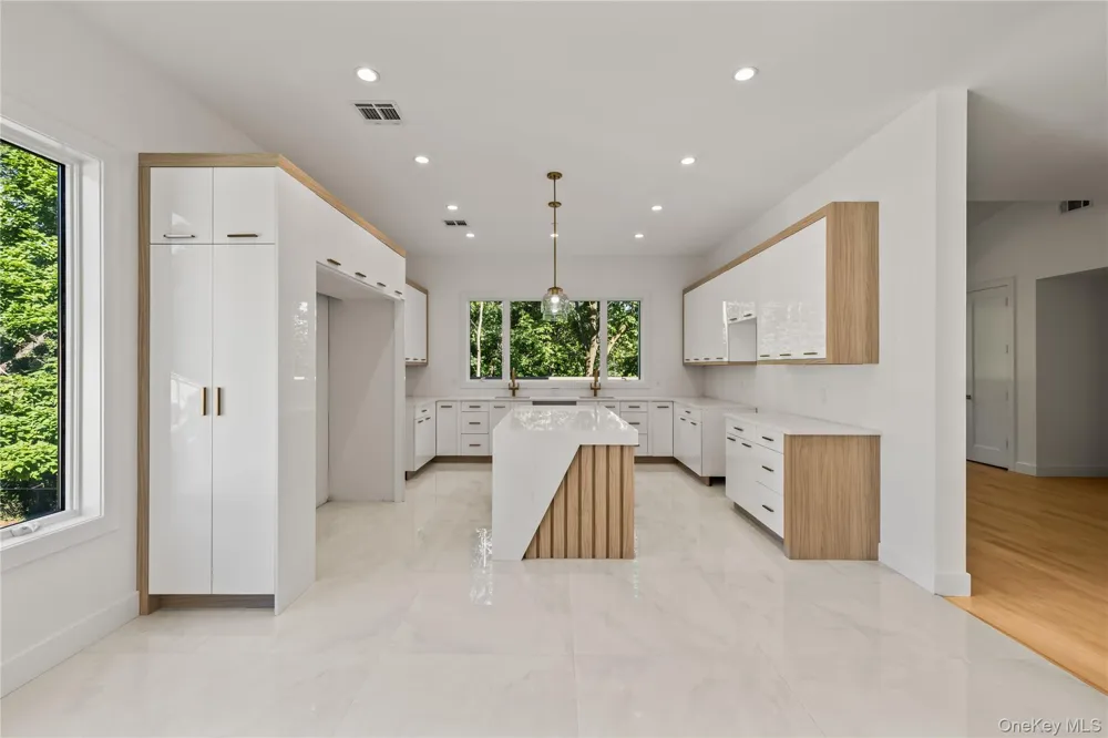 30 Northbrook Road #201 Spring Valley, NY 10977