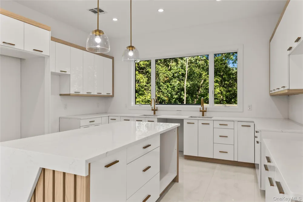 30 Northbrook Road #201 Spring Valley, NY 10977