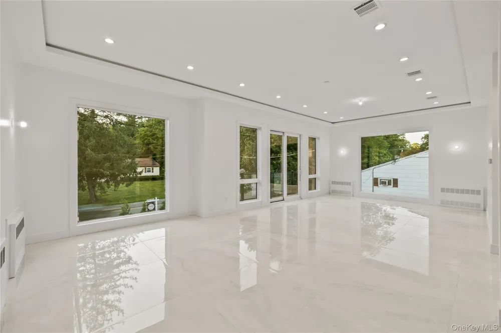 30 Northbrook Road #201 Spring Valley, NY 10977