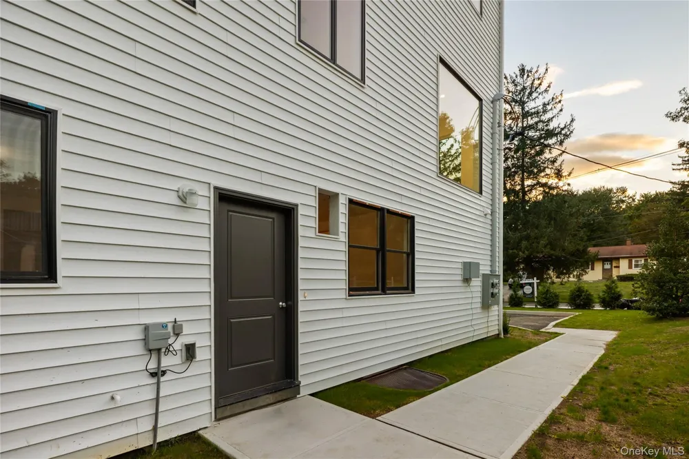 30 Northbrook Road #201 Spring Valley, NY 10977