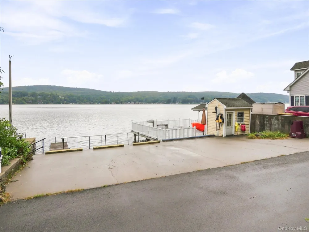 113 Lake Shore Road Greenwood Lake, NY 10925