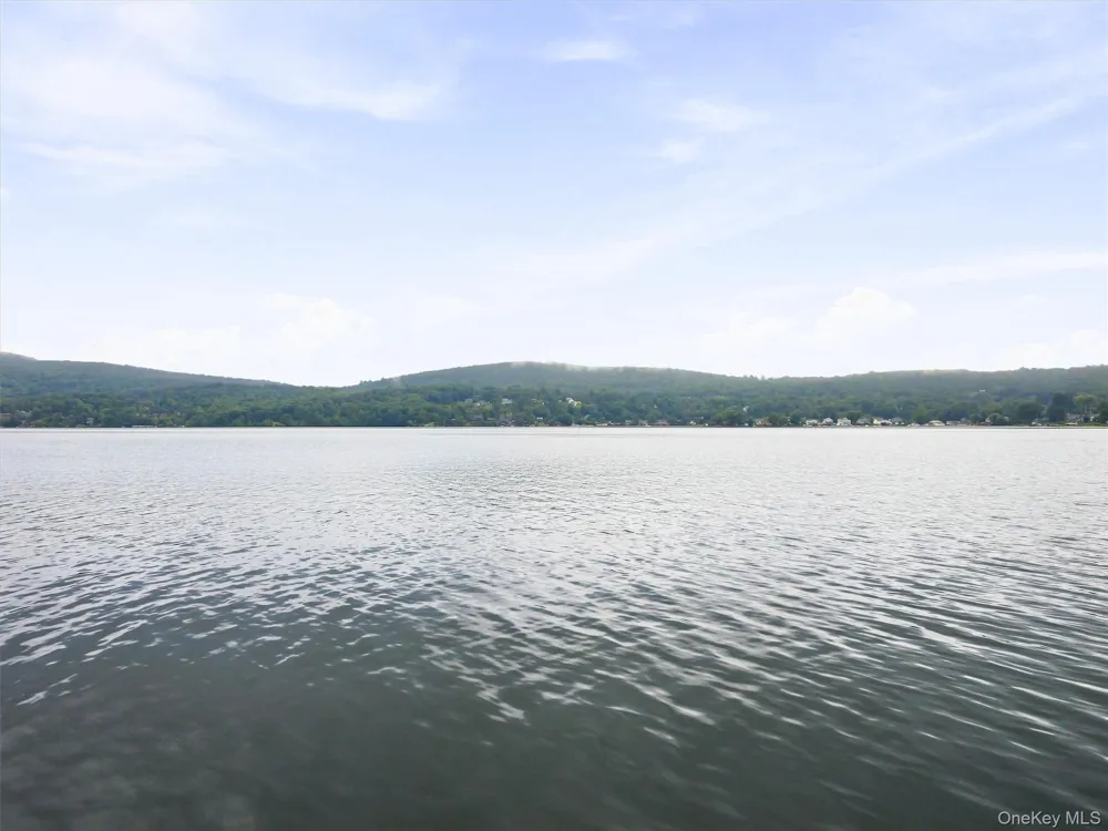 113 Lake Shore Road Greenwood Lake, NY 10925