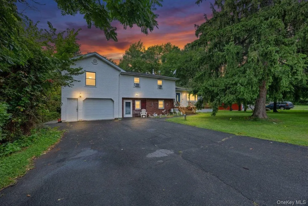 121 Hammond Road Thiells, NY 10984