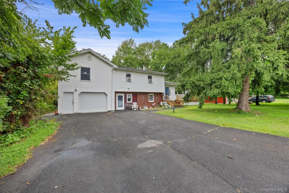 121 Hammond Road Thiells, NY 10984