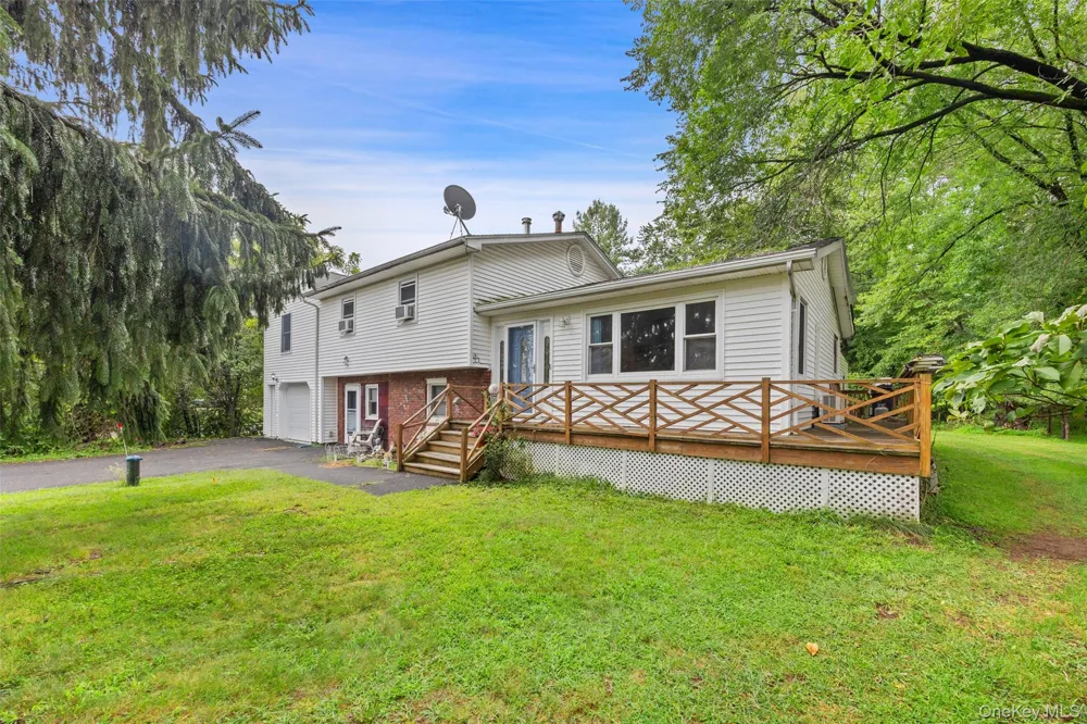 121 Hammond Road Thiells, NY 10984