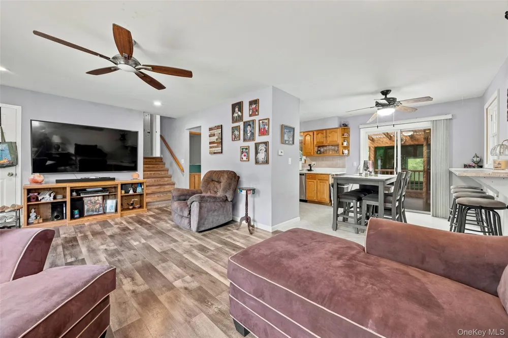121 Hammond Road Thiells, NY 10984