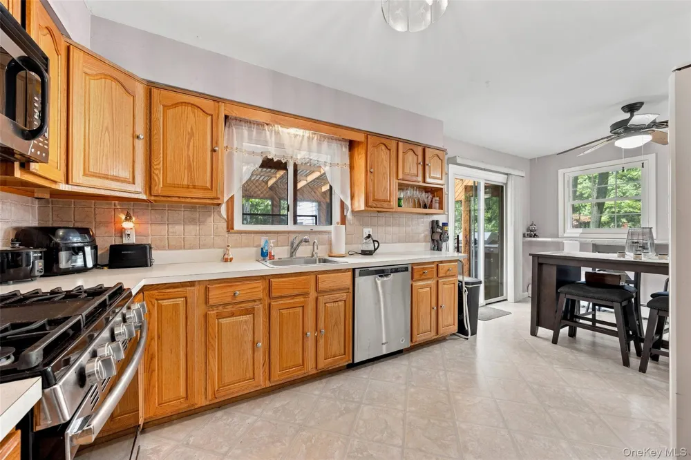 121 Hammond Road Thiells, NY 10984
