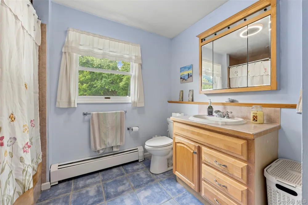 121 Hammond Road Thiells, NY 10984