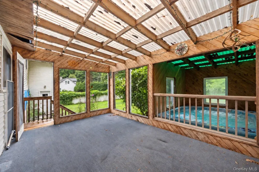121 Hammond Road Thiells, NY 10984