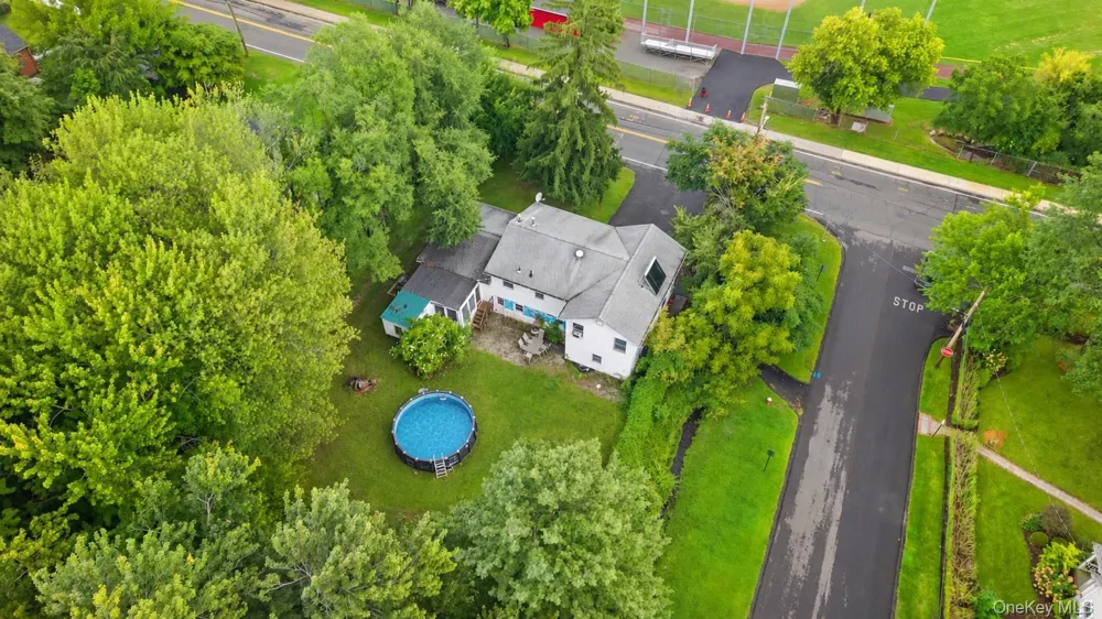 121 Hammond Road Thiells, NY 10984