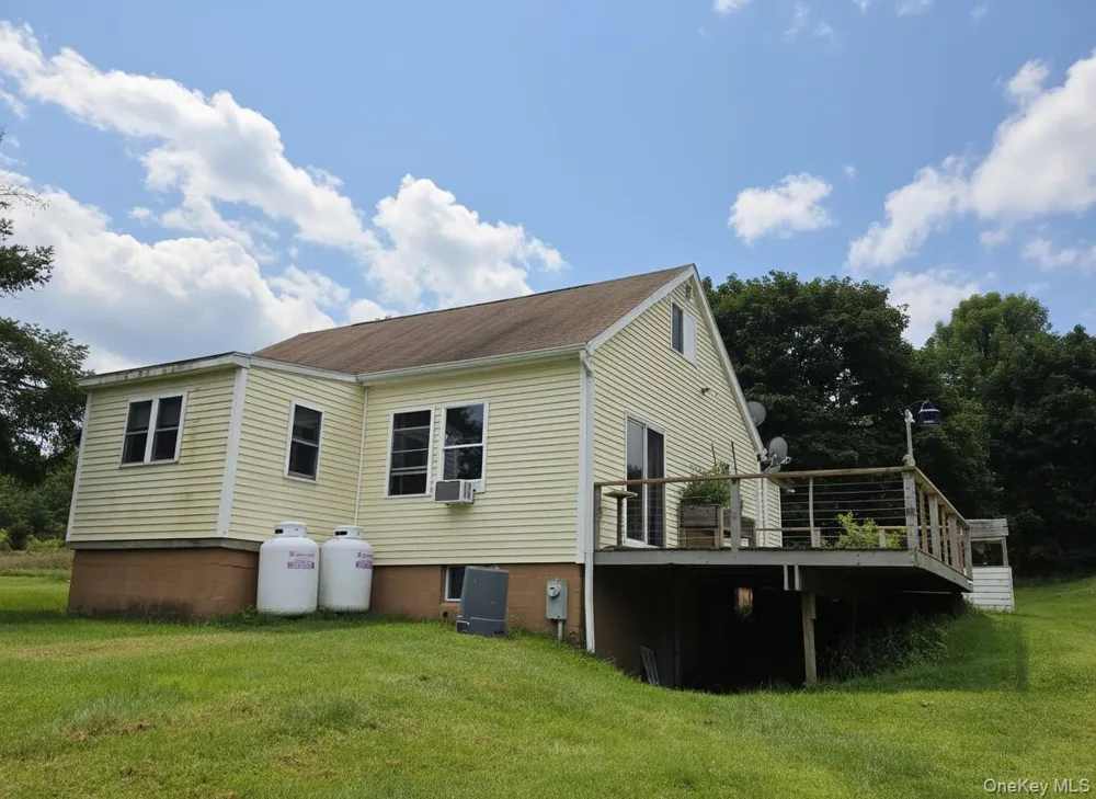 2187 County Route 8 Elizaville, NY 12523