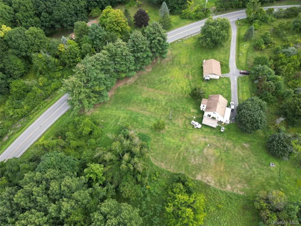 2187 County Route 8 Elizaville, NY 12523