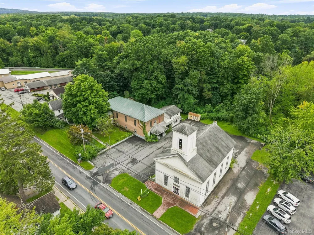 1926 and 1928 Route 44/55 Modena, NY 12548