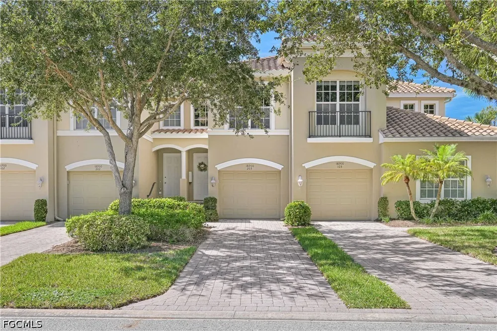 Bay Woods Lake Drive #203 Fort Myers, FL 33908