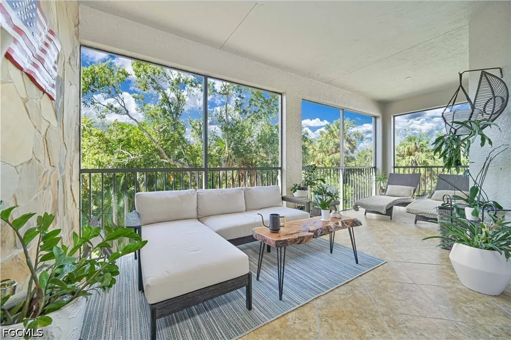 Bay Woods Lake Drive #203 Fort Myers, FL 33908