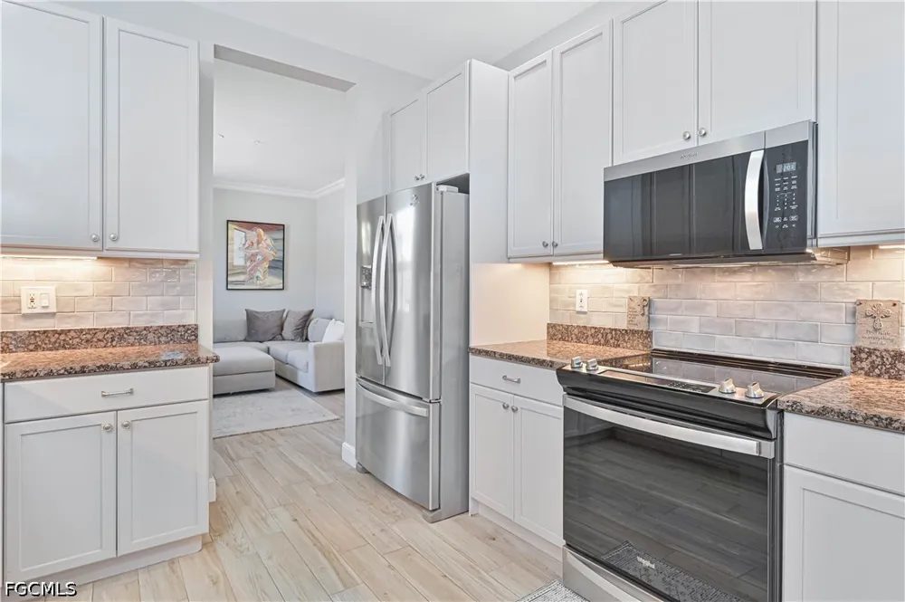 Bay Woods Lake Drive #203 Fort Myers, FL 33908