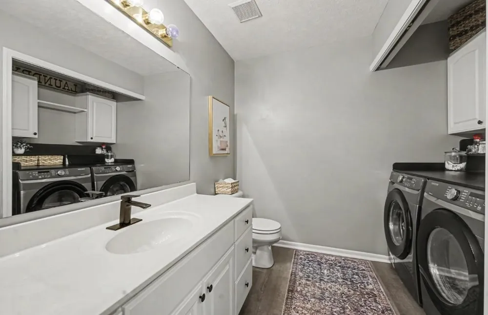 2017 Blue Bell Way Grand Rapids, MI 49504