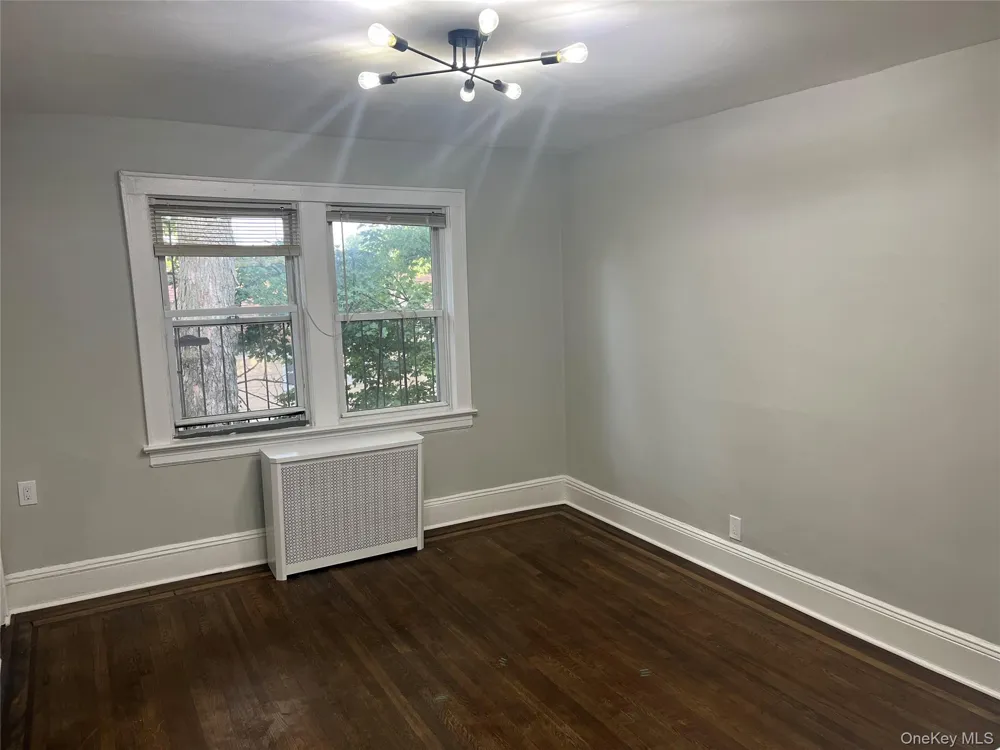 10 Oakridge Place #8D Eastchester, NY 10709