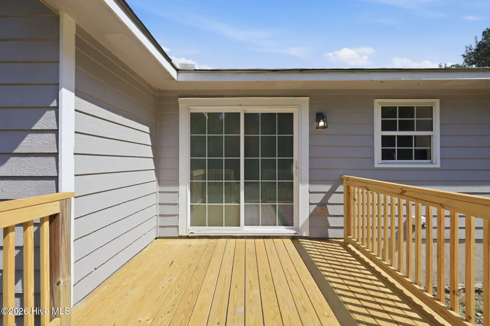 864 Mill River Road Jacksonville, NC 28540