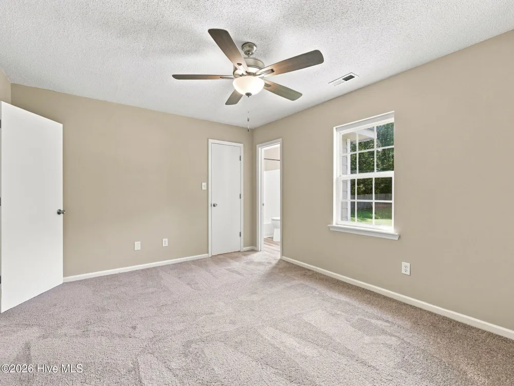 864 Mill River Road Jacksonville, NC 28540