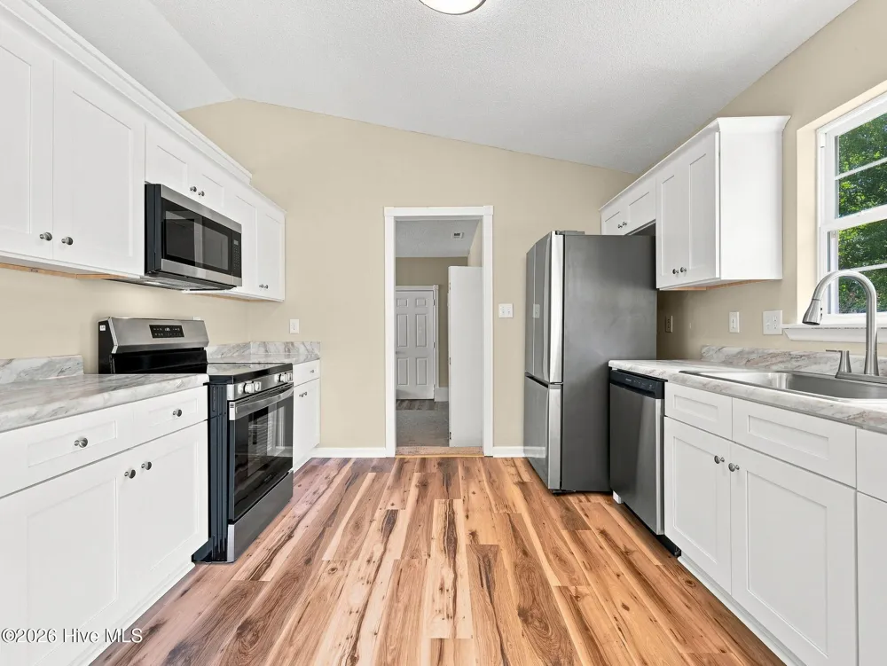 864 Mill River Road Jacksonville, NC 28540