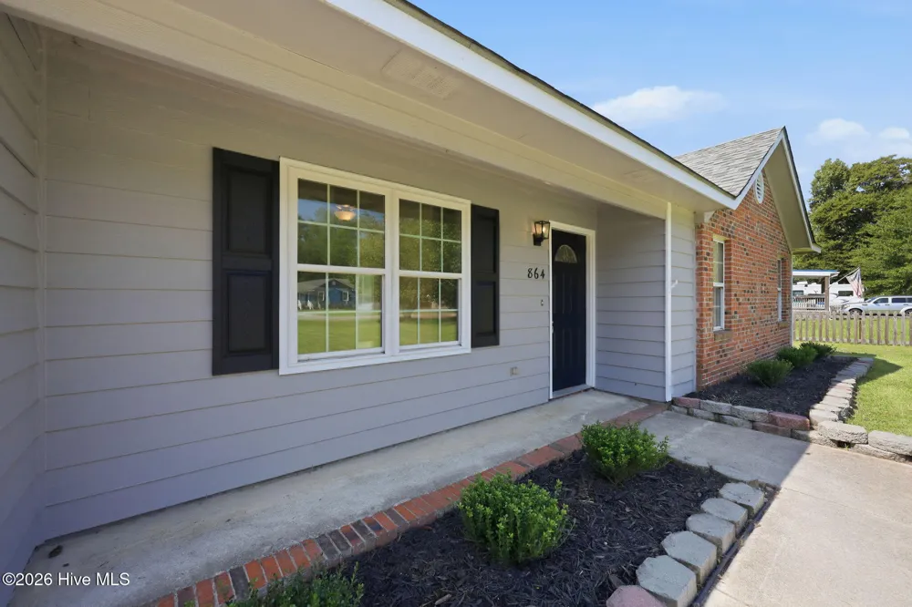 864 Mill River Road Jacksonville, NC 28540