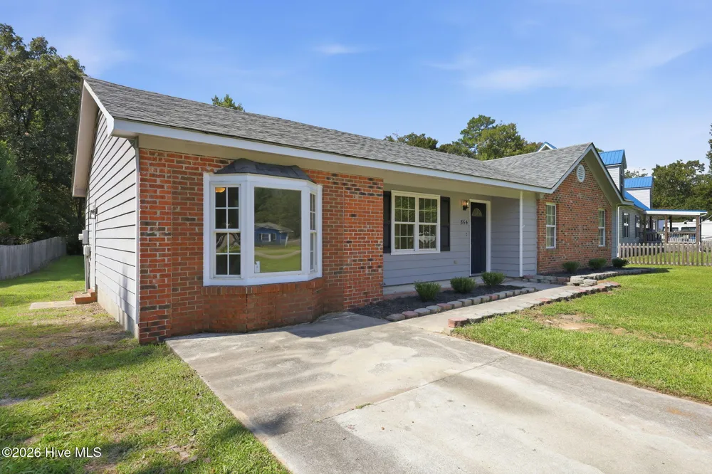 864 Mill River Road Jacksonville, NC 28540