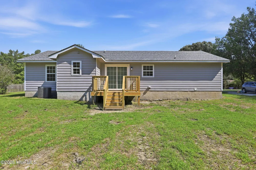 864 Mill River Road Jacksonville, NC 28540