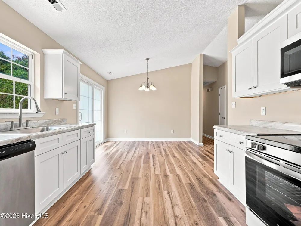 864 Mill River Road Jacksonville, NC 28540