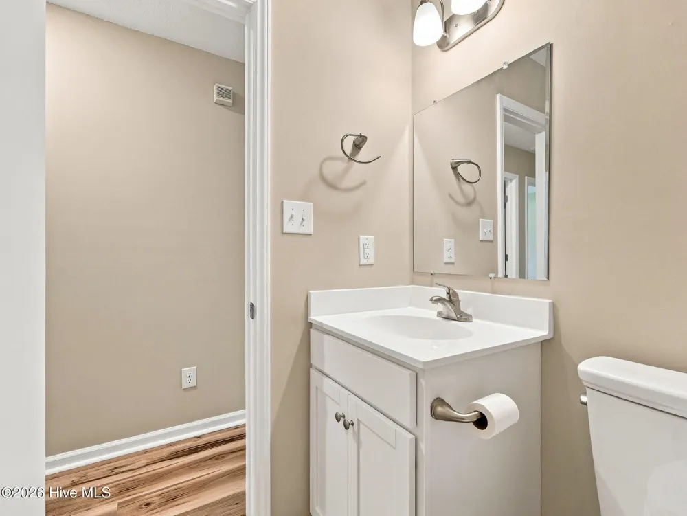 864 Mill River Road Jacksonville, NC 28540