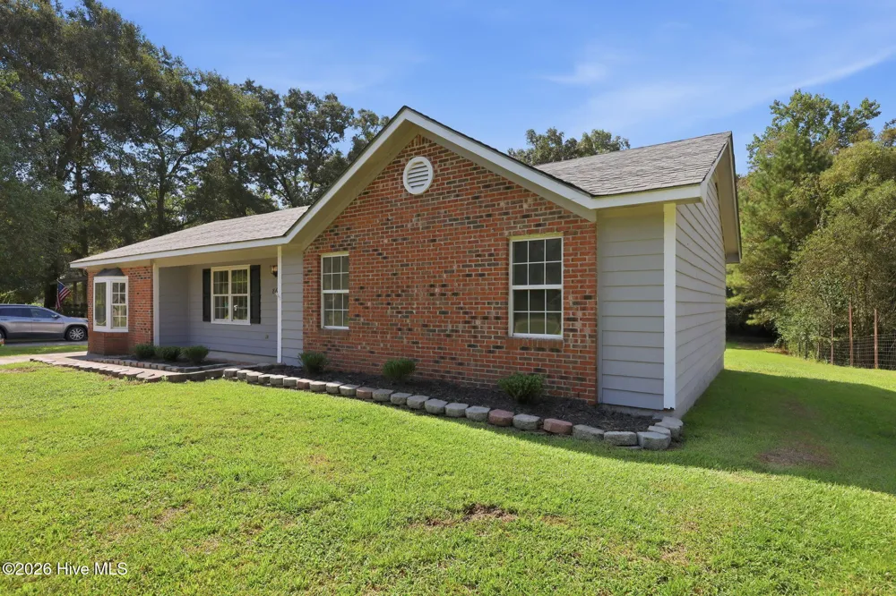 864 Mill River Road Jacksonville, NC 28540