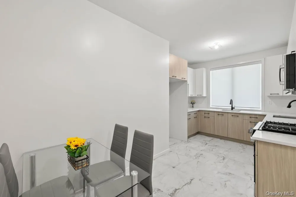 472 W Central Avenue #105 Monsey, NY 10977