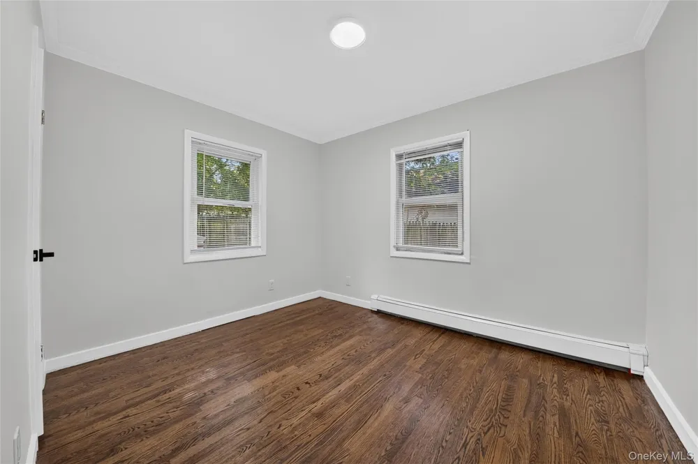 10 Field Place Huntington Station, NY 11746