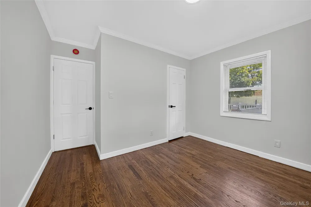 10 Field Place Huntington Station, NY 11746