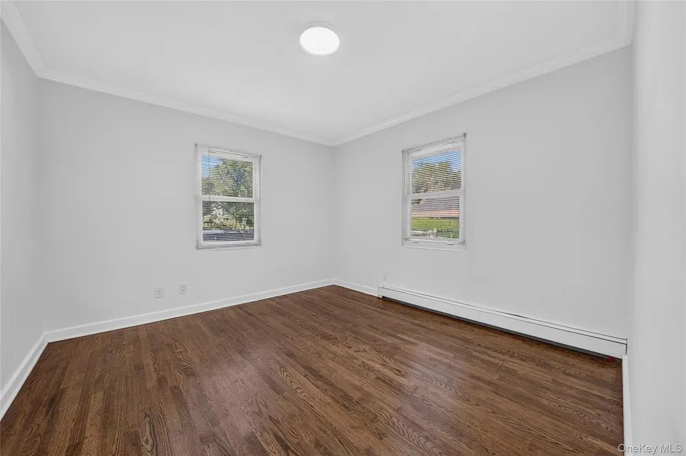 10 Field Place Huntington Station, NY 11746