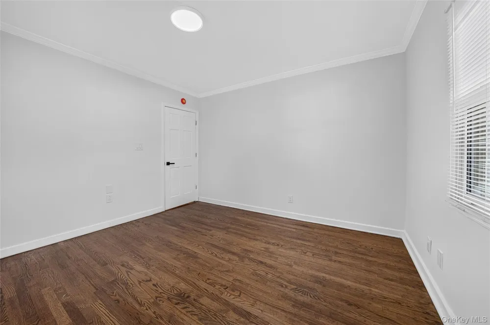 10 Field Place Huntington Station, NY 11746