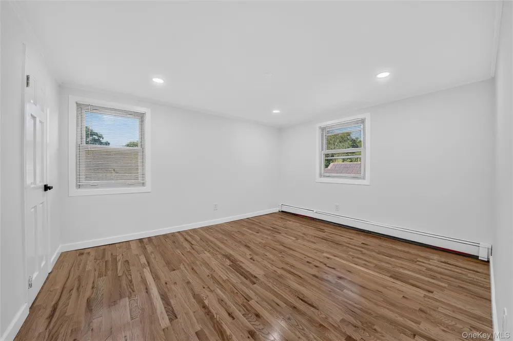 10 Field Place Huntington Station, NY 11746