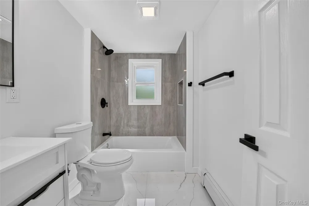 10 Field Place Huntington Station, NY 11746