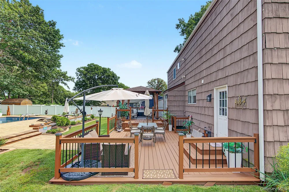 7 David Drive Selden, NY 11784