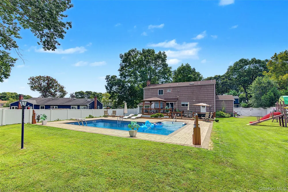 7 David Drive Selden, NY 11784