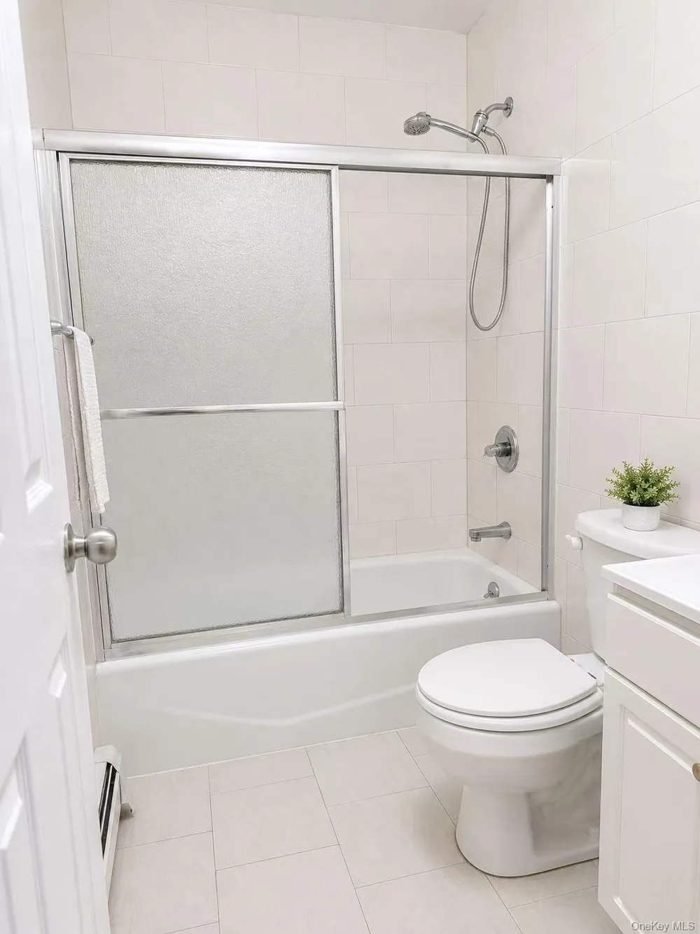 104-48 37th Drive #4D Corona, NY 11368