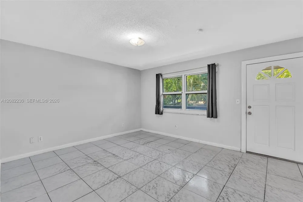 4732 SW 33rd Ave #203 Dania Beach, FL 33312
