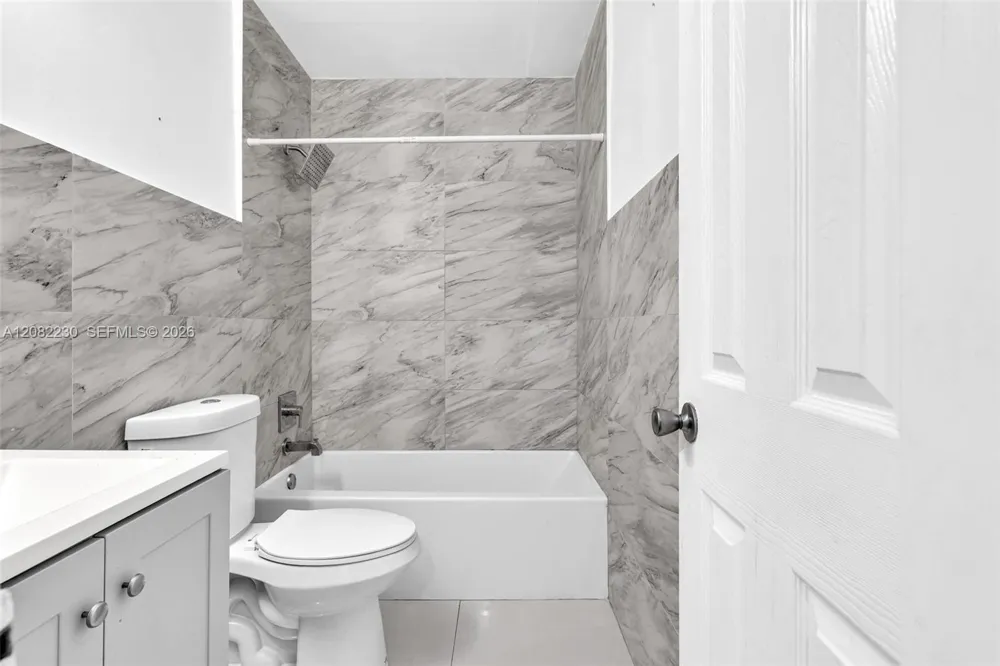 4732 SW 33rd Ave #203 Dania Beach, FL 33312